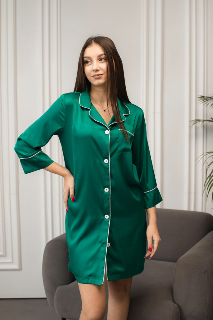 Шовкова жіноча піжама BOBRAND для дому, колір зелений