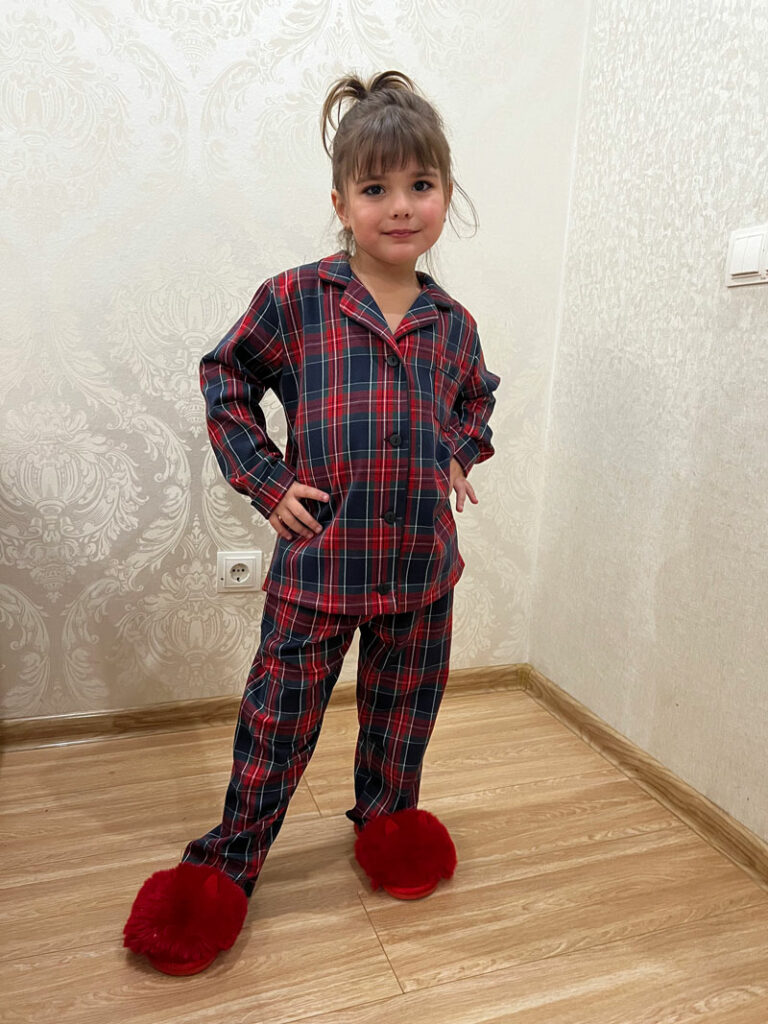 Дитяча піжама BOBRAND котонова, у синю клітинку