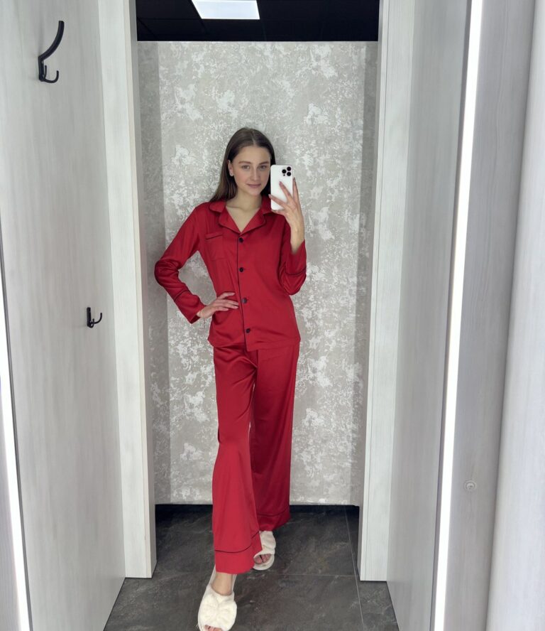 Жіноча шовкова піжама BOBRAND червона, сорочка і штани