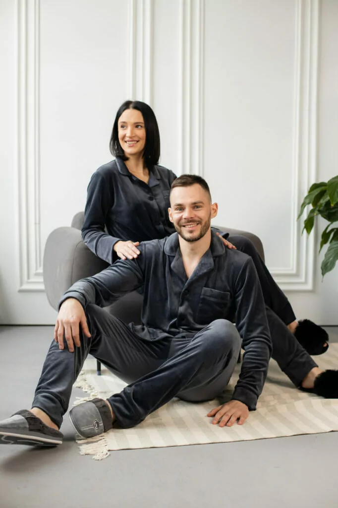 Парні теплі піжами із велюру BOBRAND